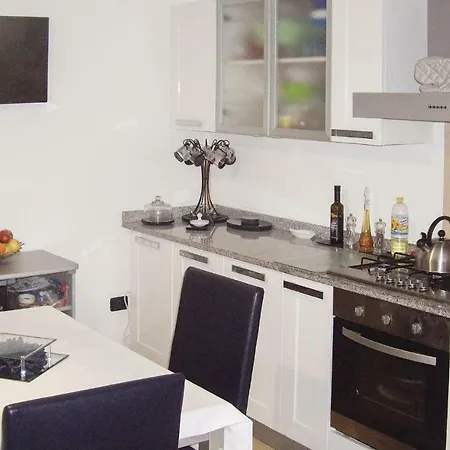 One-bedroom In Vibo Valentia Vv Longbardi